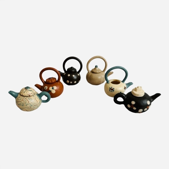Unique Collection of 6 Vintage Chinese Yixing Ceramic Teapots Mini Teapots Set - Picture 3 of 4